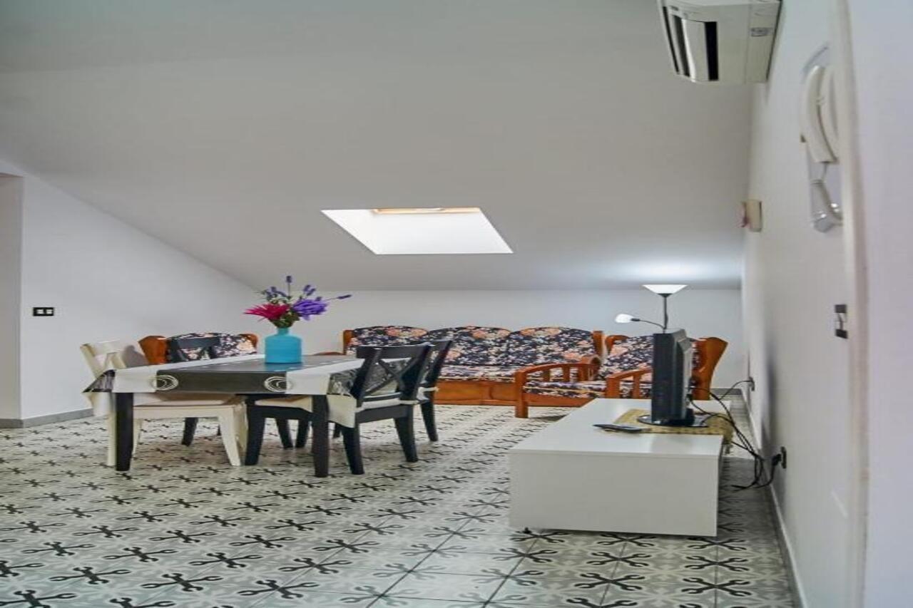 Hostal Restaurante La Nina Палос-де-ла-Фронтера Экстерьер фото