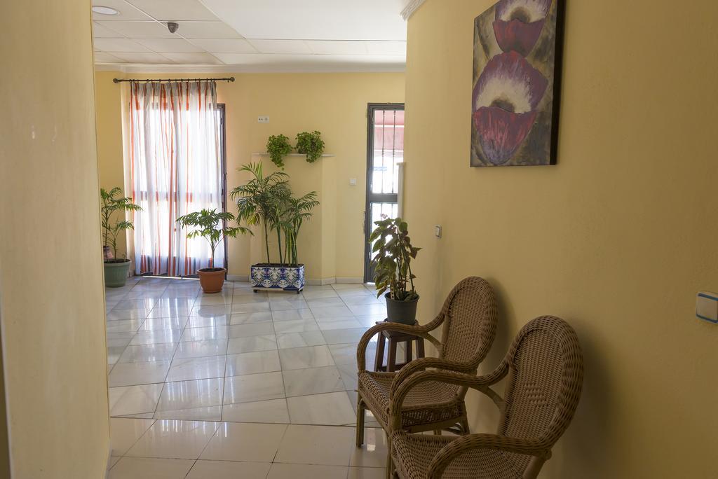 Hostal Restaurante La Nina Палос-де-ла-Фронтера Экстерьер фото